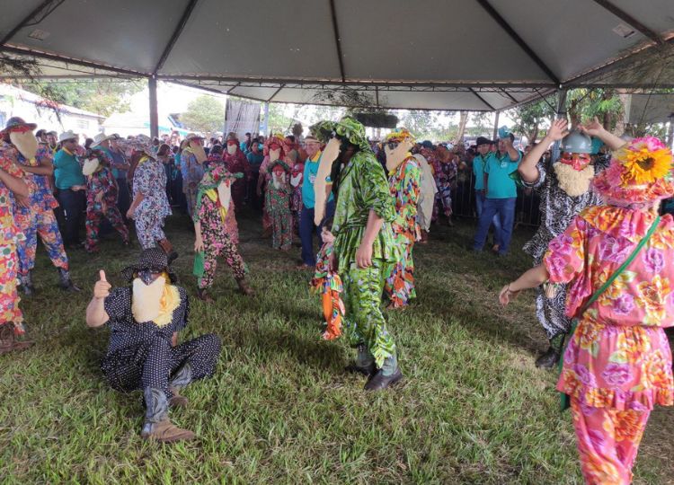 Um dos pontos altos da Festa foi o encontro das bandeiras