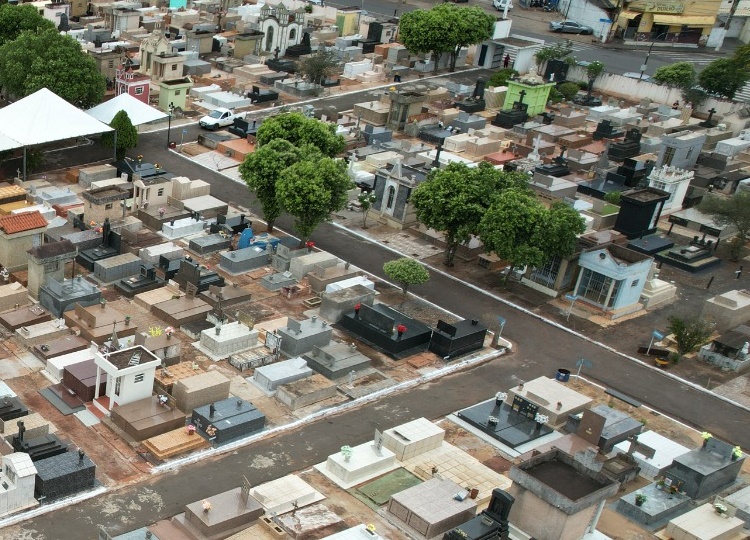 Foto: Assessoria de Comunicação PMA- O Cemitério Municipal de Assis está situado na Rua José Nogueira Marmontel, s/n.