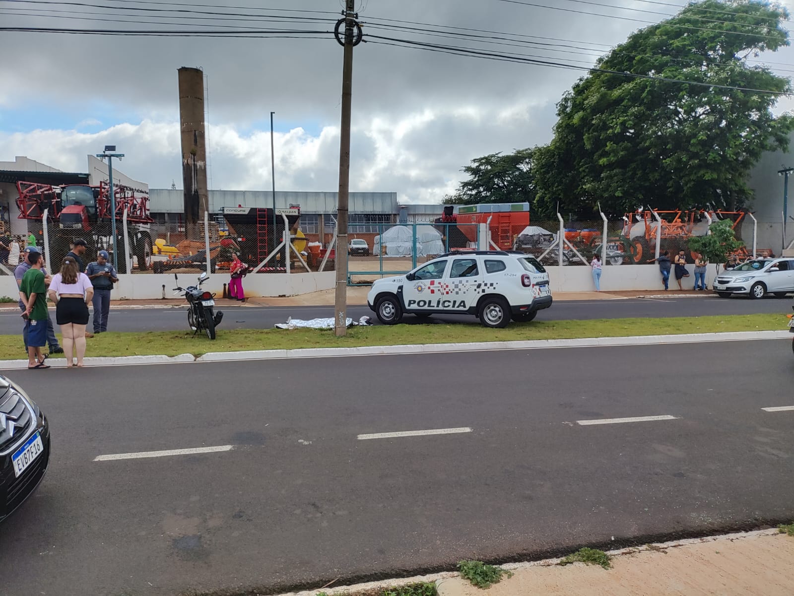 Foto: Cícero Motta - O acidente ocorreu por volta das 6h, a poucos metros da rotatória com a Avenida Dom Antônio. 