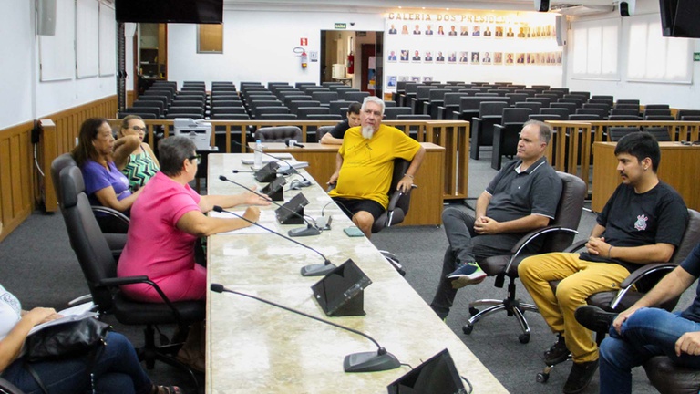 Foto: Câmara Municipal de Assis - Além de Paulinho Mattioli, os vereadores Fernando Sirchia e Português participaram da reunião.