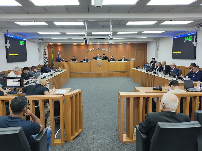 Foto: Cícero Motta - A sessão promete ser decisiva para os servidores municipais, que aguardam a aprovação do vale-alimentação e a definição de outras questões financeiras que impactam diretamente suas remunerações.